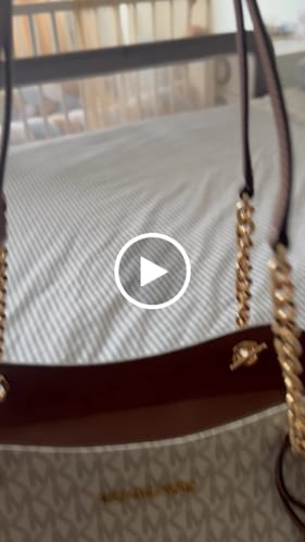 Customer video review of Jet Set Large Signature Logo Shoulder Bag (VANILLA)