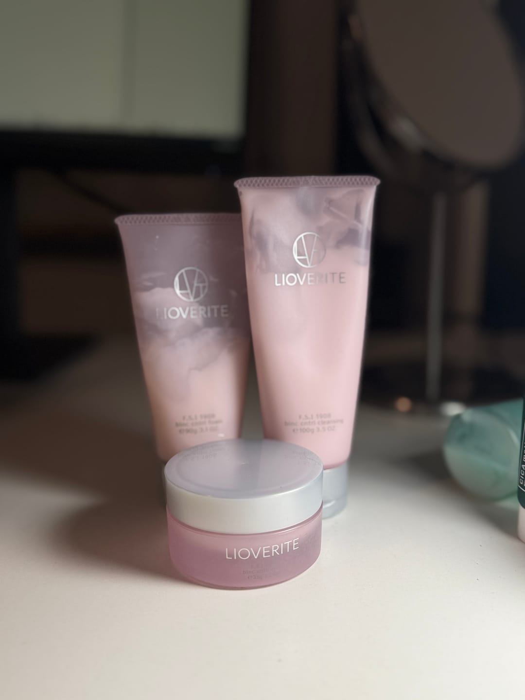 Customer photo review of LIOVERITE Balance Control Foam