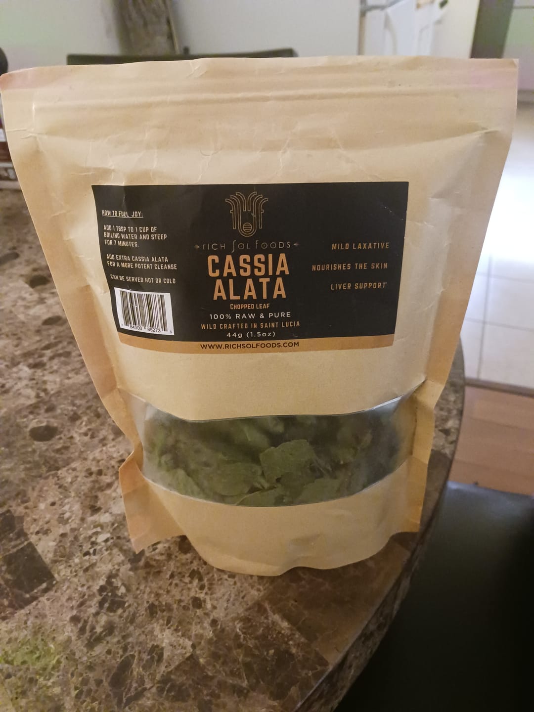 Customer photo review of Cassia Alata Leaf
