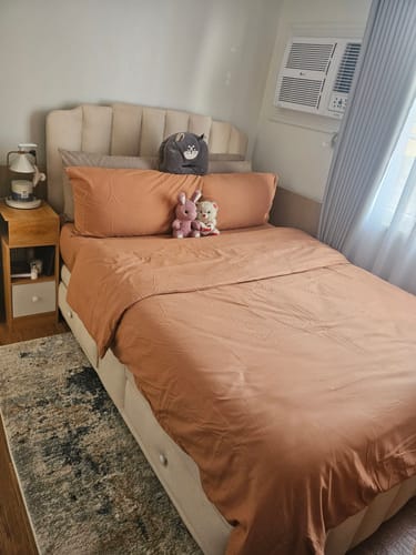 Customer photo review of Plain Maple