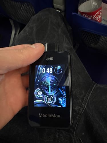 Customer photo review of JNR - MediaMax - 40K - Puff / Vape Jetable - 2% nicotine - Smart connect