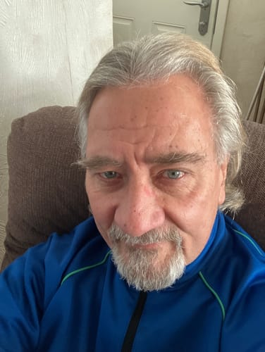 Customer photo review of Akka