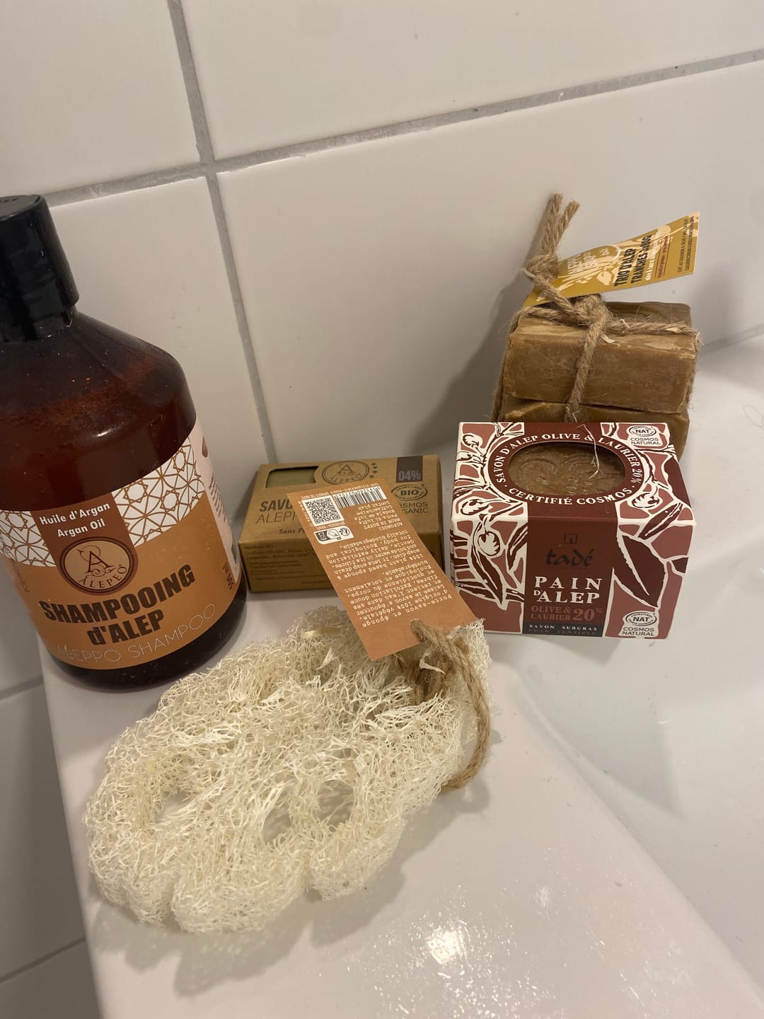 Customer photo review of Olive & Laurel Aleppo Soap 20% (190g)