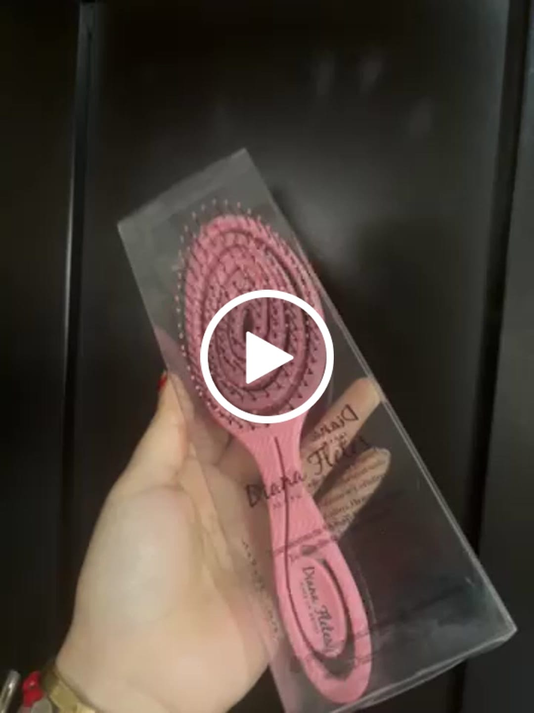 Customer video review of Cepillo Flexible rosa Diana Fletes