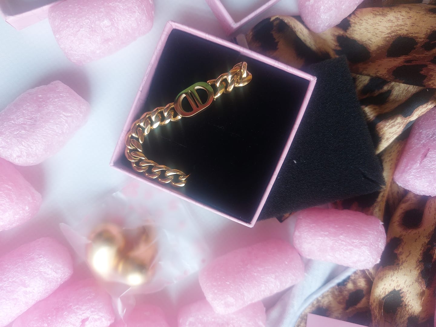 Customer photo review of Prestige Halskette | 18K vergoldet