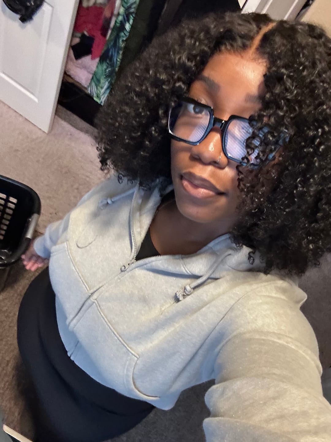 Customer photo review of Wavymy Afro Kinky Curly 7x5 Lace Glueless Wigs HD Lace Wear & Go Wigs Dome Cap 180% Density Layered Curly Hairstyle