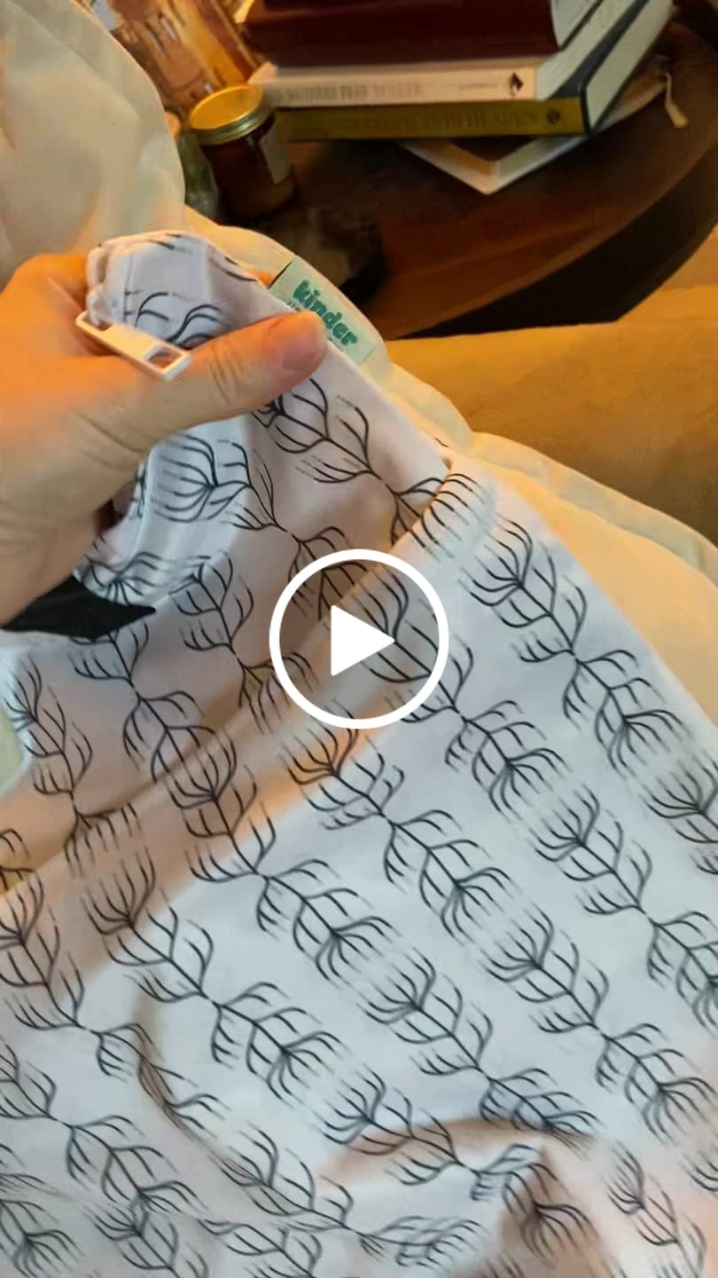 Customer video review of Patterned Large Zipper Hanging Wet Bag, Laundry Bag with Handles