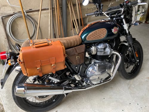 Customer photo review of Sacoche latérale cuir Marron pour Royal Enfield