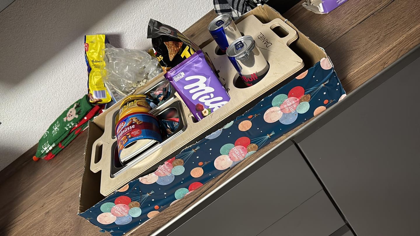 Customer photo review of CouchBar