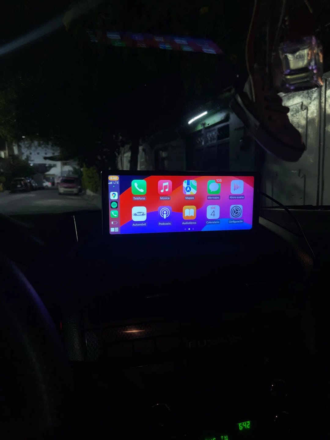 Customer photo review of DashPlay Pro MAX - 10.26" Wireless CarPlay & Android Auto Dash Cam