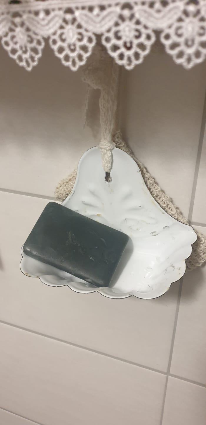 Customer photo review of Aktivkohle mit Rosmarin & Zitrone (Für unreine, fettende Haut & Mischhaut)