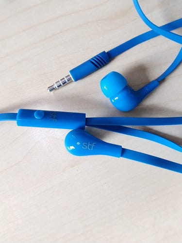 Customer photo review of Audífonos alámbricos In ear | STF Resonanz | Manos libres con micrófono Azul