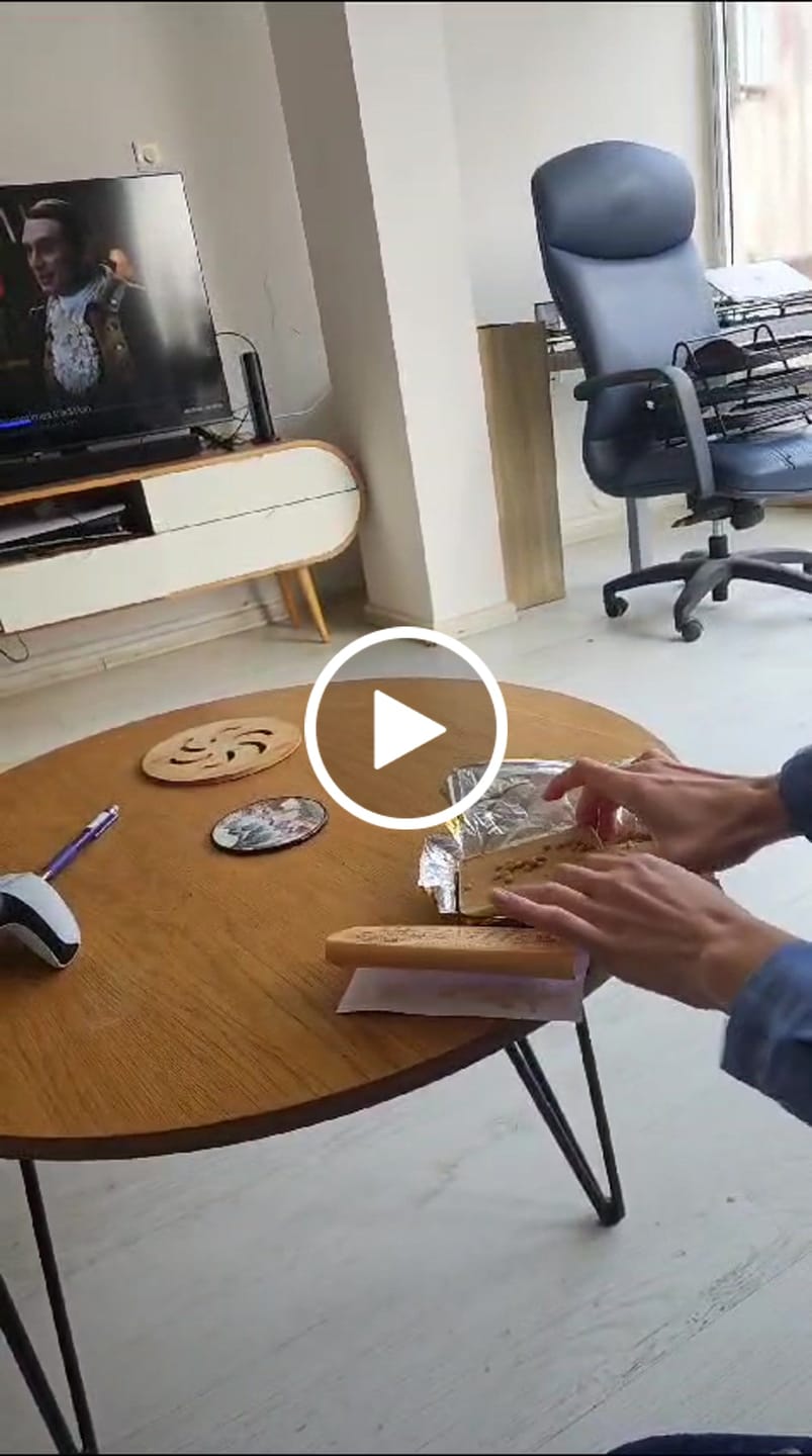 Customer video review of The Golden Caramel Bizarre Bar 145g