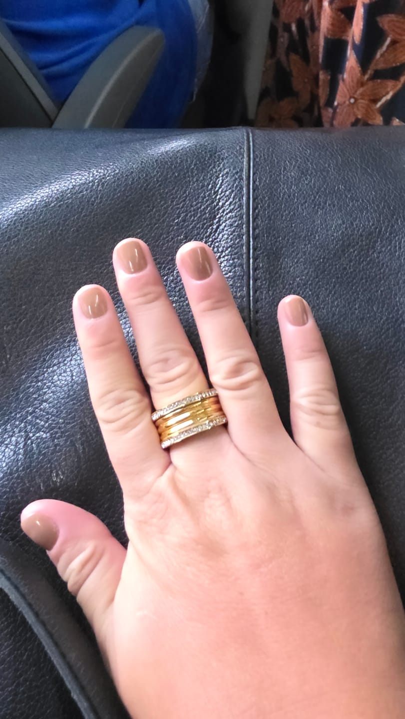 Customer photo review of Anel Luxo Imperial Banhado em Ouro 18K