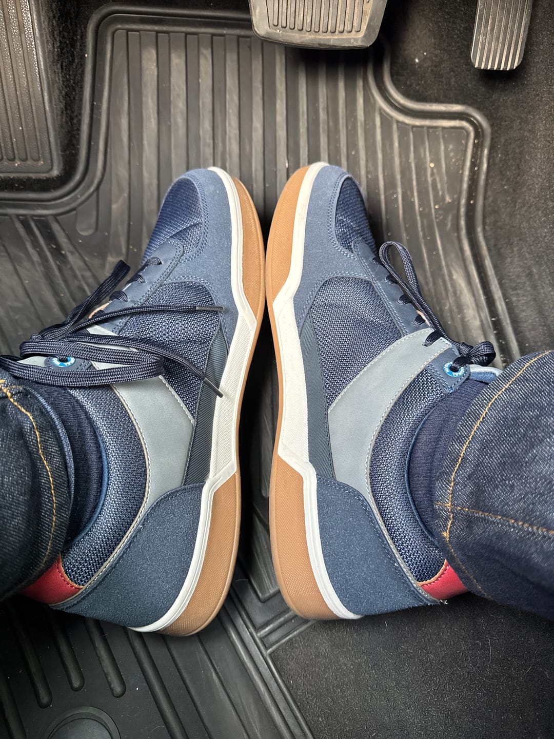 Customer photo review of Tenis Style Hank Azul Marino