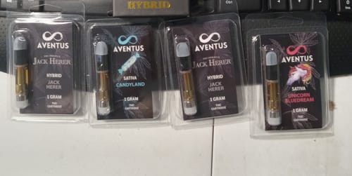Customer photo review of THC CANDYLAND Full Spectrum 510 Thread Vape Cartridge 1000mg 1 gram