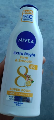 Customer photo review of NIVEA EXTRA BRIGH FIRM & SMOOTH LOTION 190ML