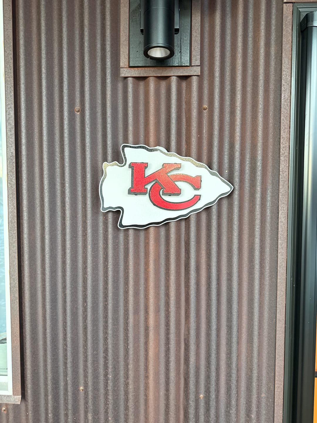 Customer photo review of Kansas City Chiefs Lamar Hunt "Arrowhead" 3D Vintage Metal Wall Art