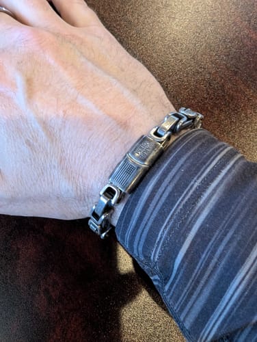 Customer photo review of Carpe Diem Seize The Day Bracelet: Helps Pair Veterans With A Service Dog or Shelter Dog