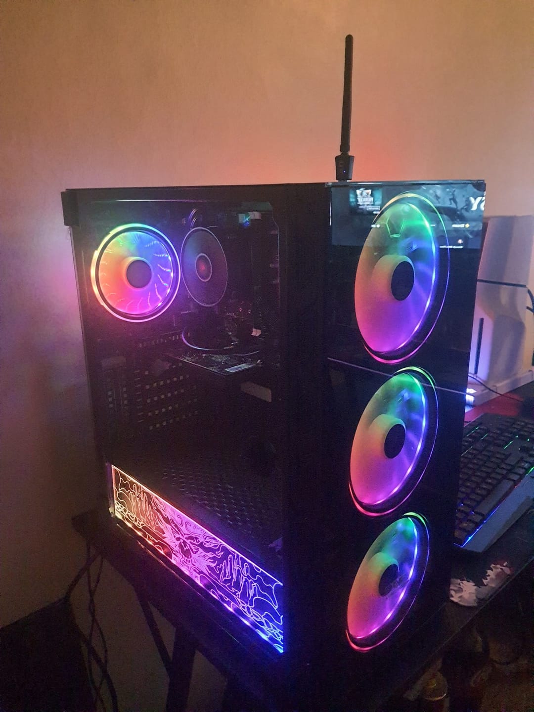 Customer photo review of Neonzilla - AMD Ryzen 7 5700X 16GB ASUS RTX 4060 8GB NZ-840MS