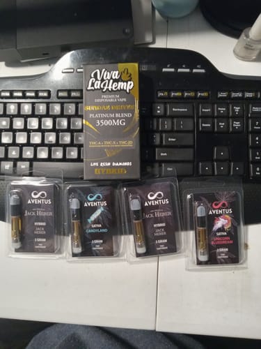Customer photo review of Viva La Hemp Platinum Blend – Disposable Vapes 3.5ML Sundae Driver – Hybrid
