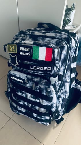 Customer photo review of Mochila Táctica 45L con compartimento para comida Glaciar