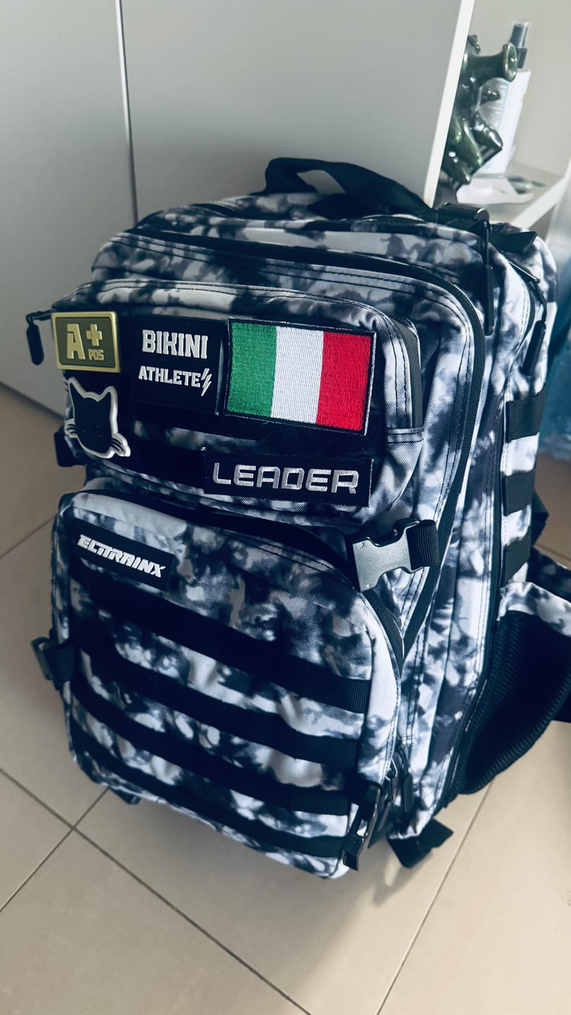 Customer photo review of Mochila Táctica 45L con compartimento para comida Glaciar