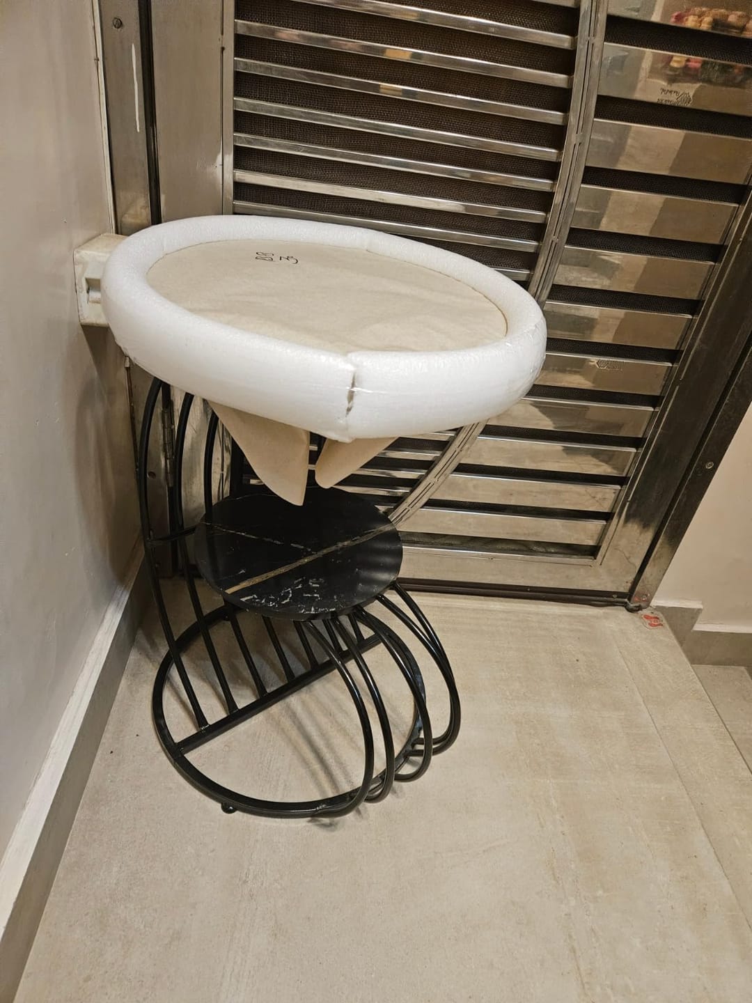 Customer photo review of Accent Coffee Table Simple Modern Bedside Cabinet Small Round Table Faux Marble Top Metal Table Living Room Sofa