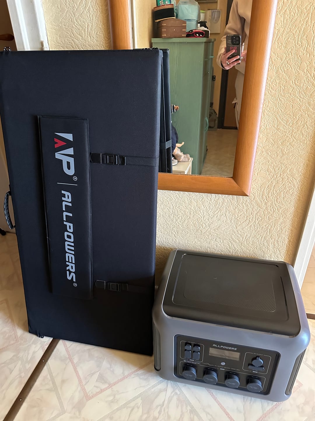 Customer photo review of ALLPOWERS R2500 Station électrique portable 2500W 2016Wh