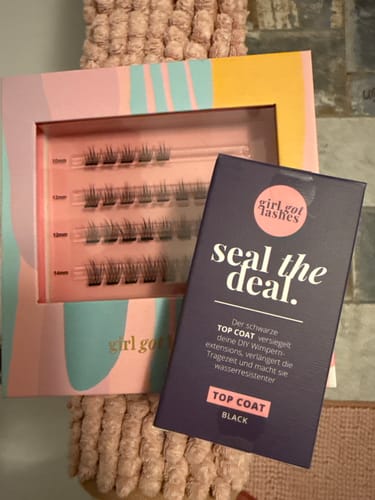 Kundenbewertung mit Foto zu Bare Naked - Pre-Glued Lashes