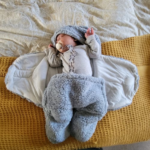 Customer photo review of Personalized Bunny Baby Swaddle – Warm, Comfortable, and Easy to Use