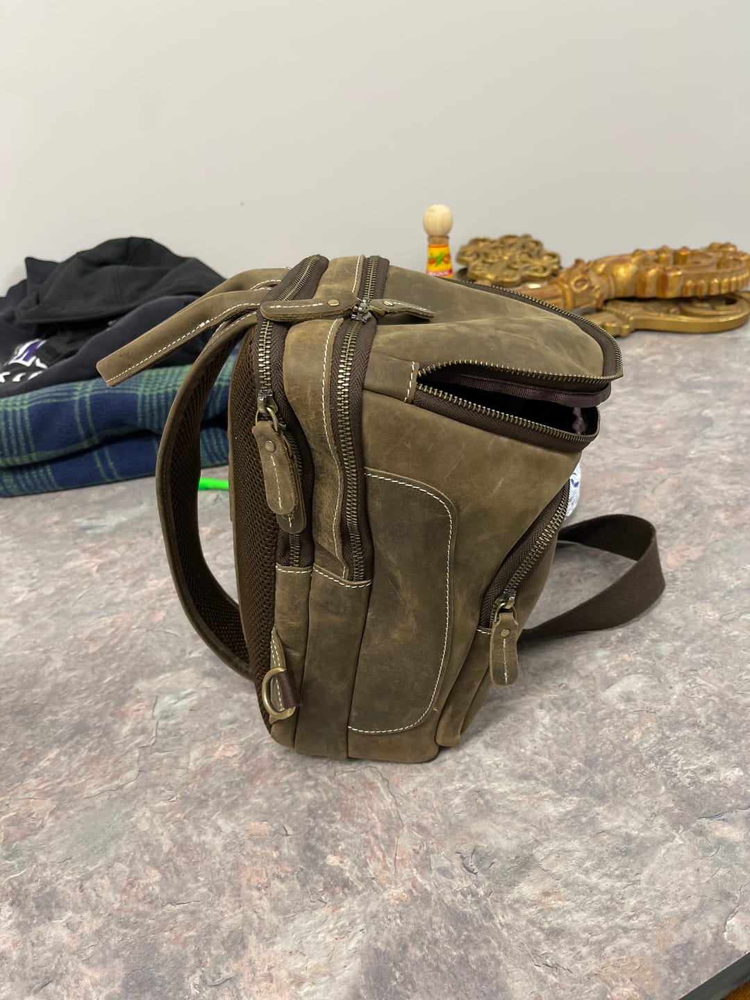 Customer photo review of Tabasco Buffalo Leather Sling Bag