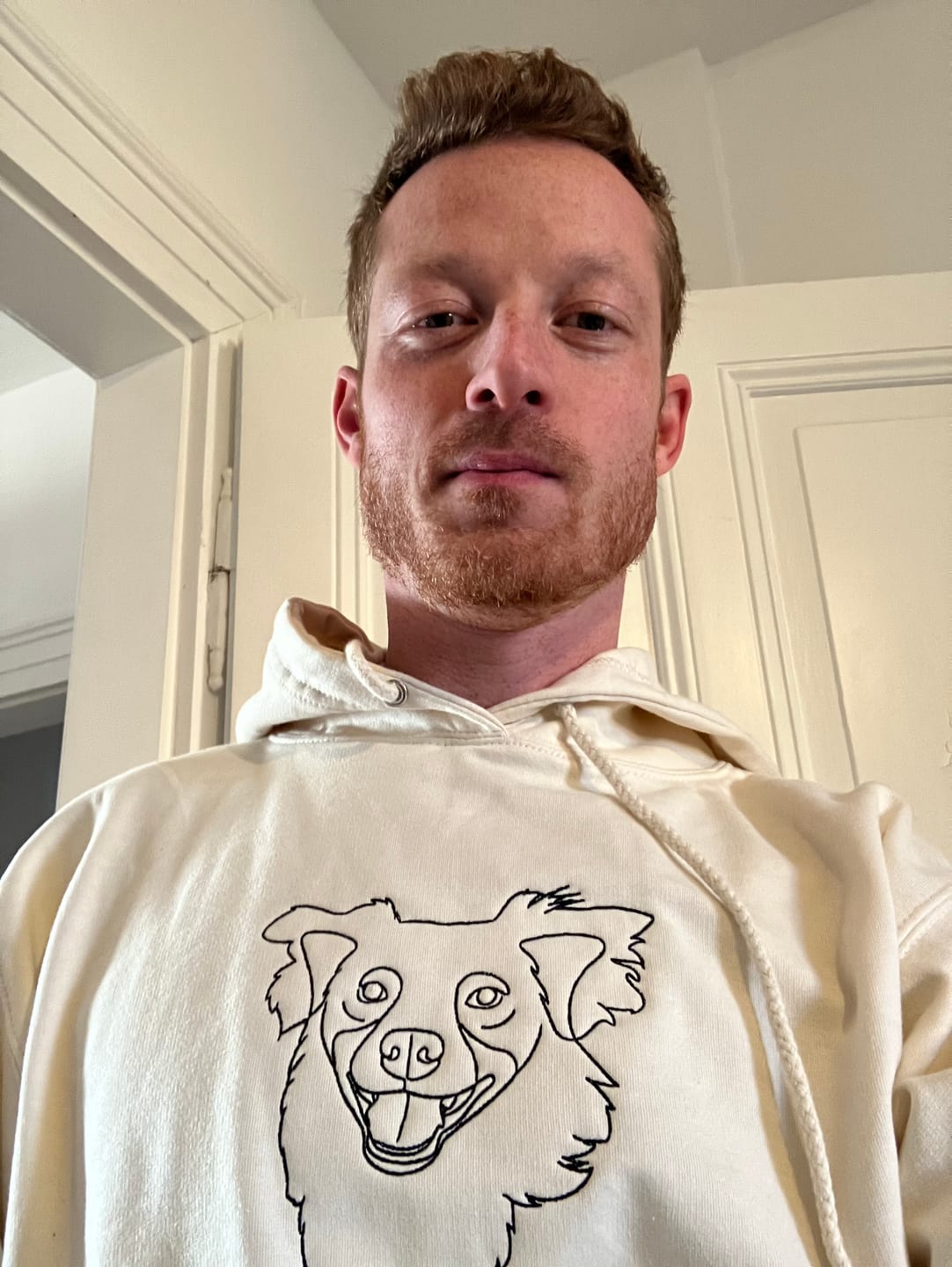 Customer photo review of Personalisierter & bestickter Hoodie