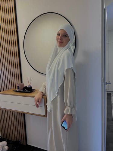 Customer photo review of Abaya mit Rüschenärmeln