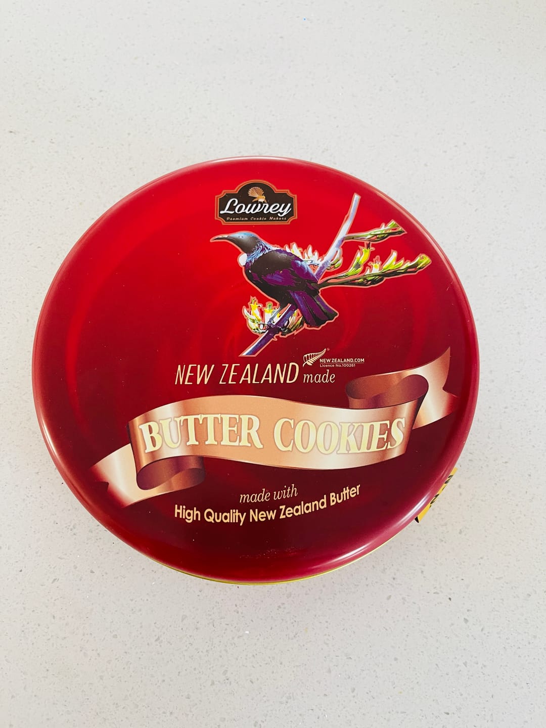 Customer photo review of 4 Tins of Lowrey Handmade Plain Butter Cookies (Value Pack)