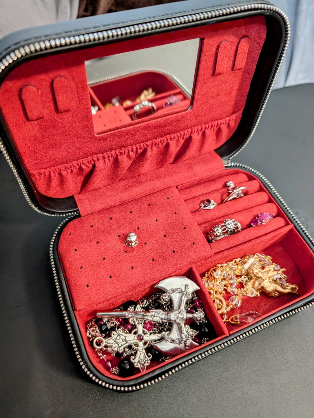 Customer photo review of DYT TRAVEL JEWELRY CASE