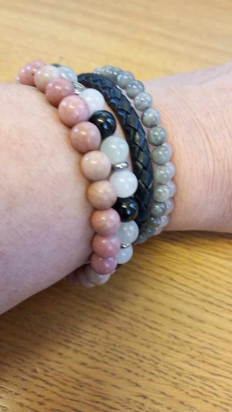 Customer photo review of Bracelet Rhodonite Ligne Rose