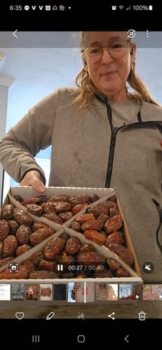 Customer photo review of Soft Rutab Medjool Dates