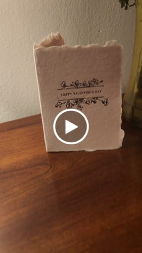 Customer video review of free gift with first order