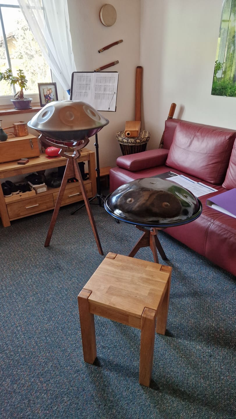 Customer photo review of Katanui Standing Stand Handpan Ständer | RAADINSTRUMENTS