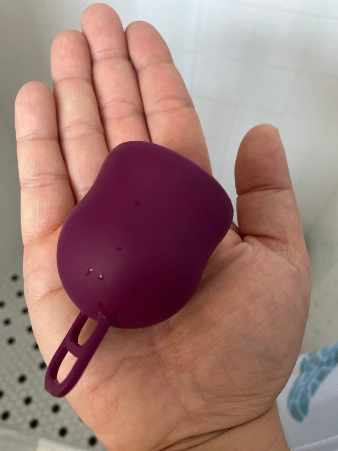 Customer photo review of Merula XL Menstrual Cup