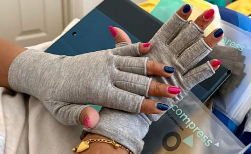 Customer photo review of Premium Onecompress™ Gloves