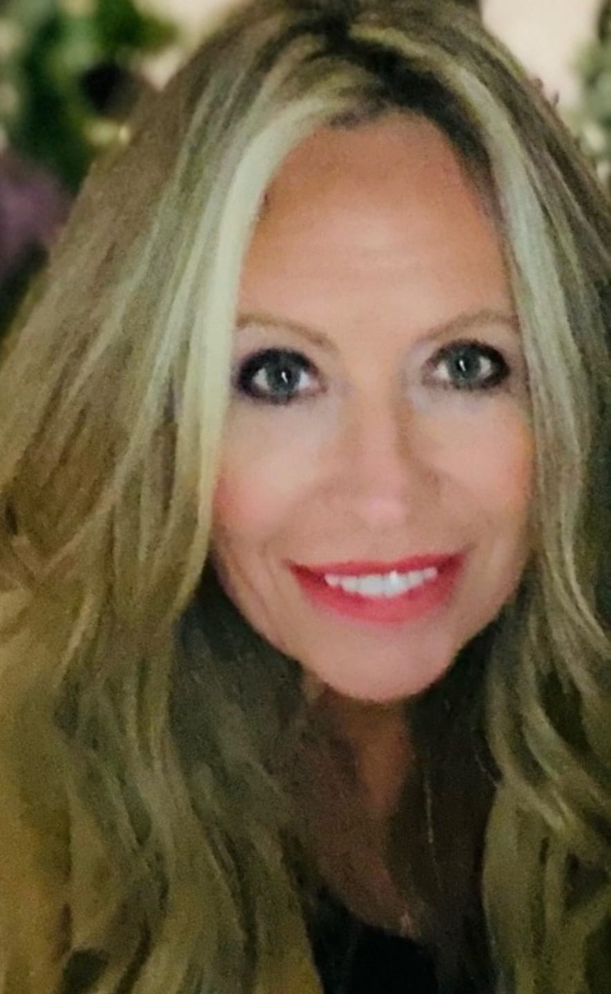 Customer photo review of Blonde/Light Brown Highlights DIY Hair Extensions Home Kit