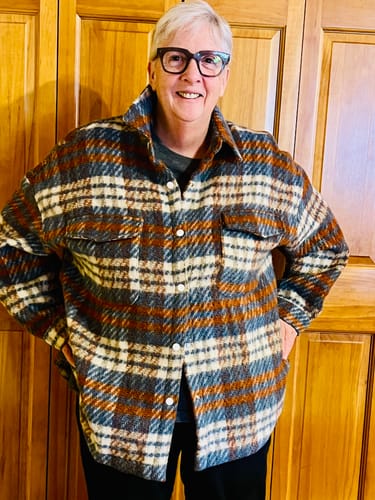 Customer photo review of Plus Size Women Vintage Plaid Winter Shirt Jacket