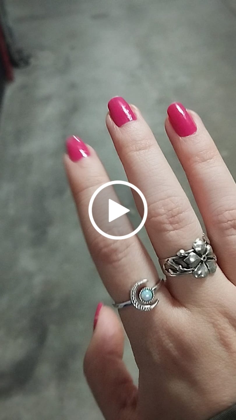 Customer video review of Anillo Lunar