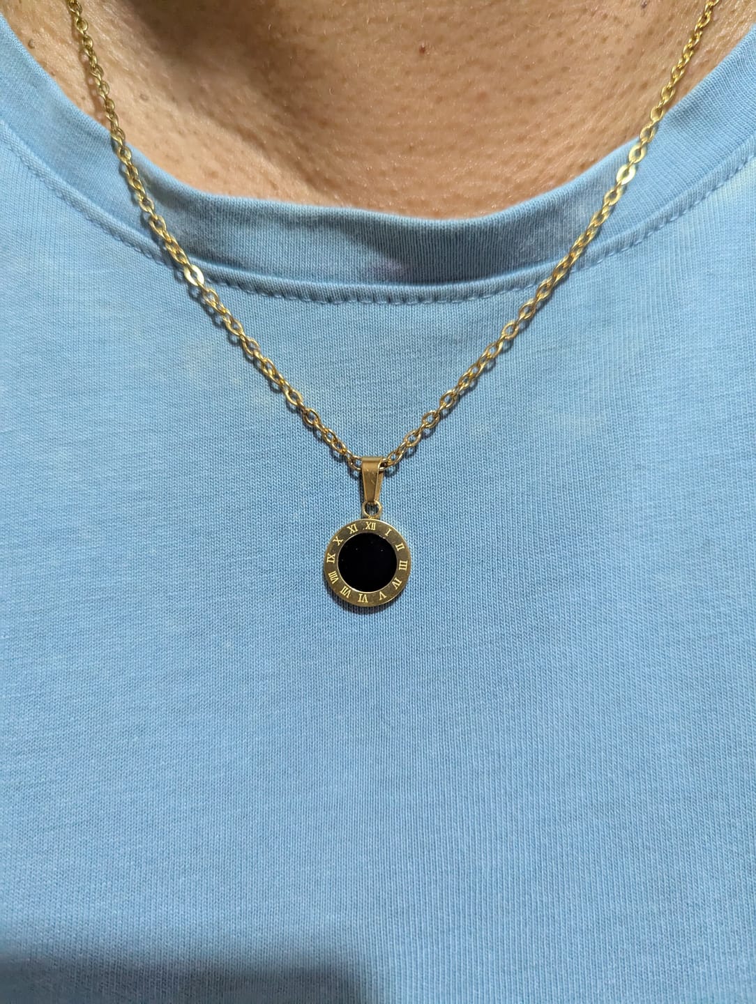 Customer photo review of Collar Medalla