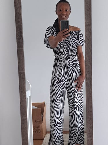 Customer photo review of Combinaison à épaules dénudées à rayures zébrées des années 1930