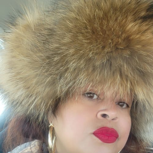 Customer photo review of Brown Genuine Leather & Fox Trapper Hat 2/10
