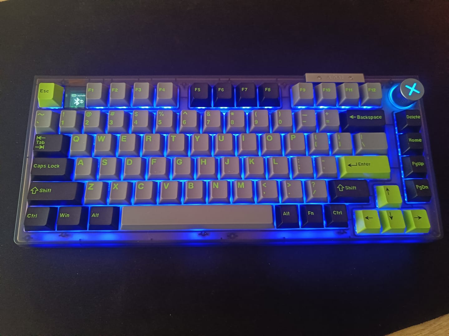 Customer photo review of Darmoshark Top75 Mekanik Klavye