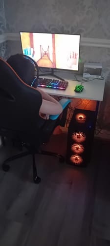 Customer photo review of Titan 6 Gaming PC Bundle - AMD Ryzen 5 4500 16GB Nvidia RTX 3050 6GB nv-ms108
